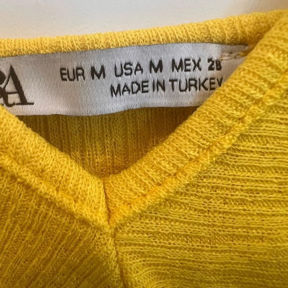 Yellow Ruffle Wrap Midi Dress – Spaghetti Straps – Size M - Picture 4 of 4